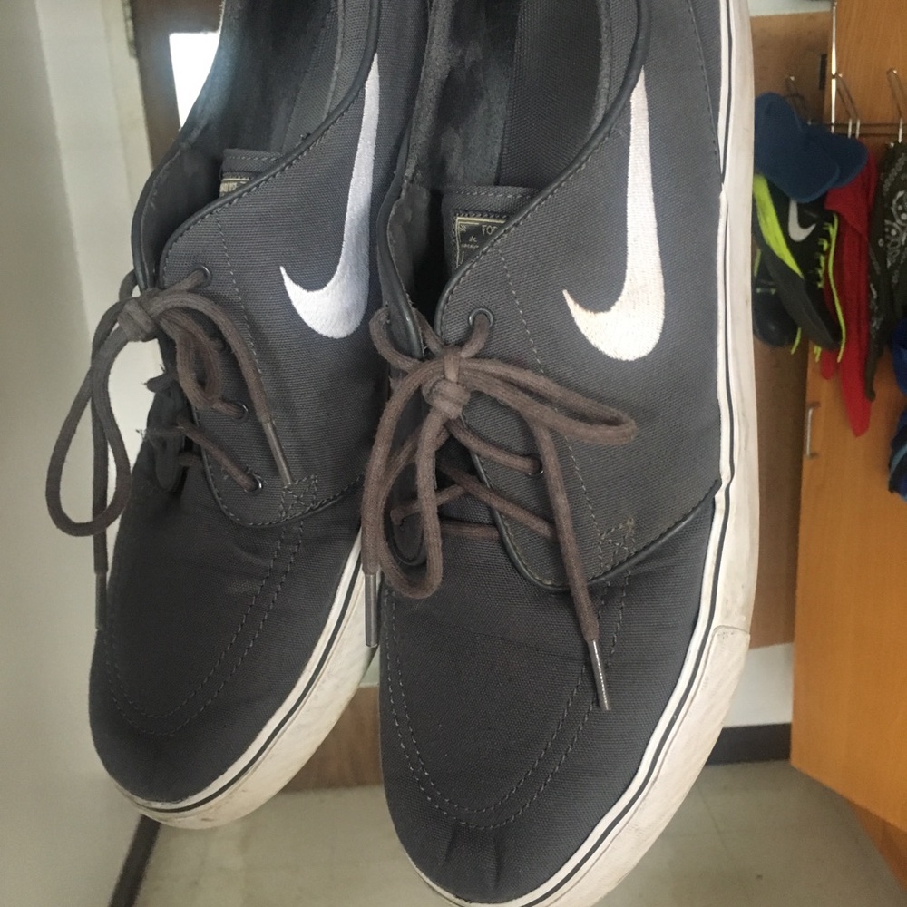 Nike - Low-top Casual Sneakers